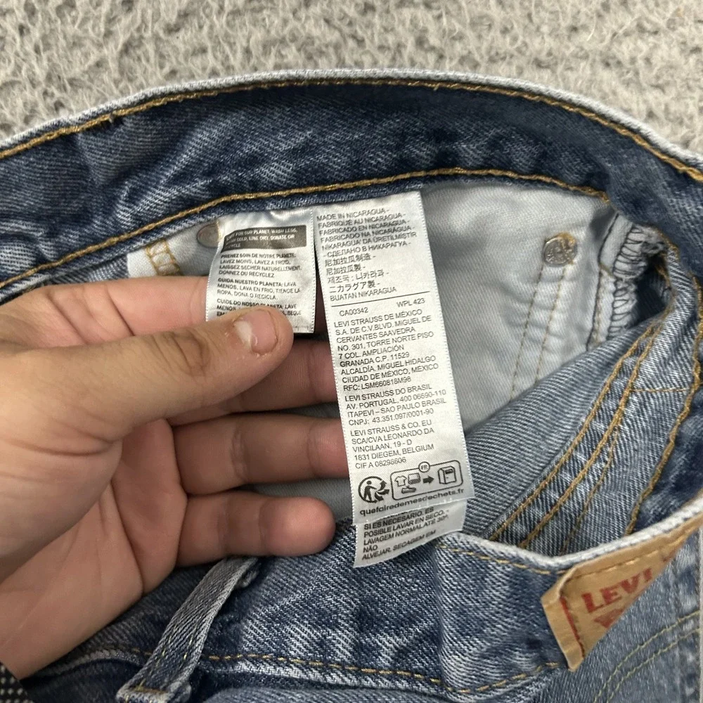 Levis Jeans Mens 32x36 Blue Denim 550 Relaxed Fit American Work Wear Light Wash - Picture 8 of 11